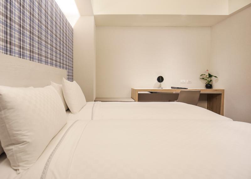 Dandy Hotel-daan Park Branch 3*